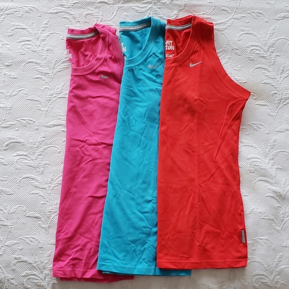 Nike Tops - SOLD - Nike - Sleeveless crewneck workout tees
